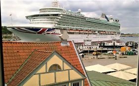 Rooming24, Kleine Pension