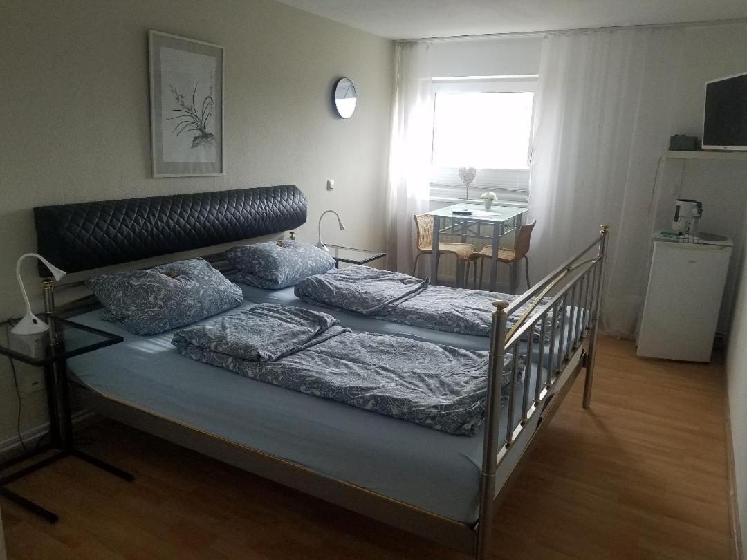 Rooming24, Kleine Pension Любек Экстерьер фото