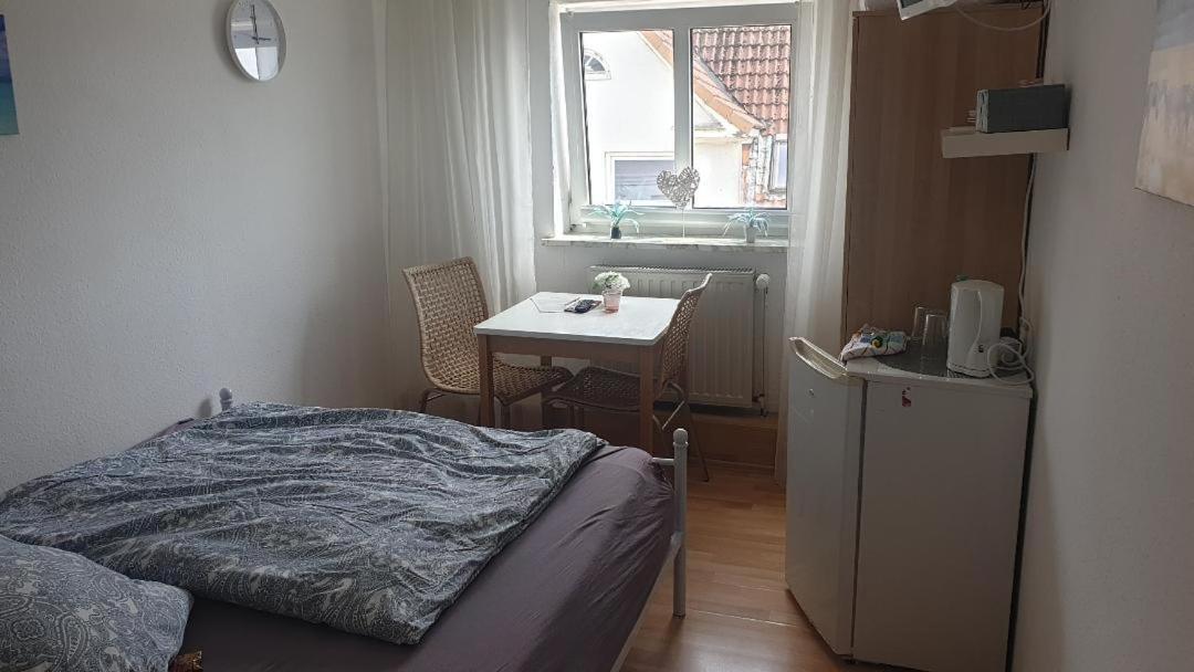 Rooming24, Kleine Pension Любек Экстерьер фото
