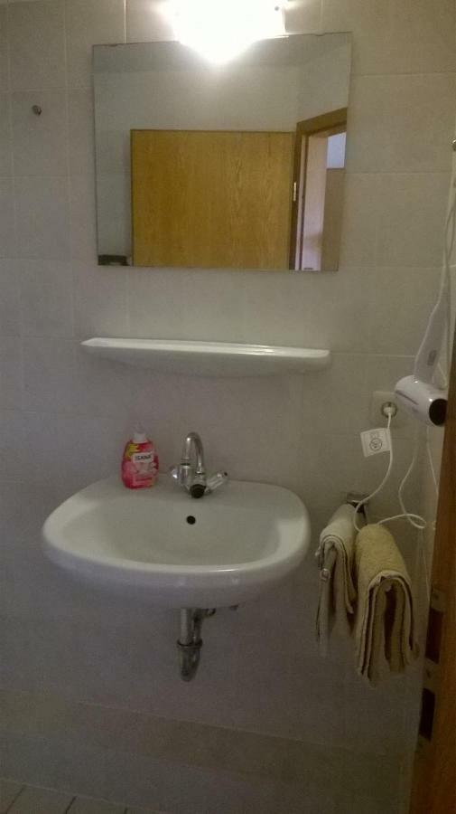 Rooming24, Kleine Pension Любек Экстерьер фото
